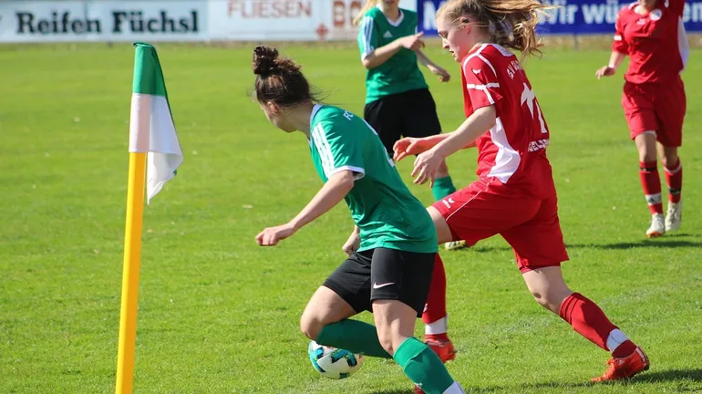 quand le football s'accorde au féminin quand le football s'accorde au féminin